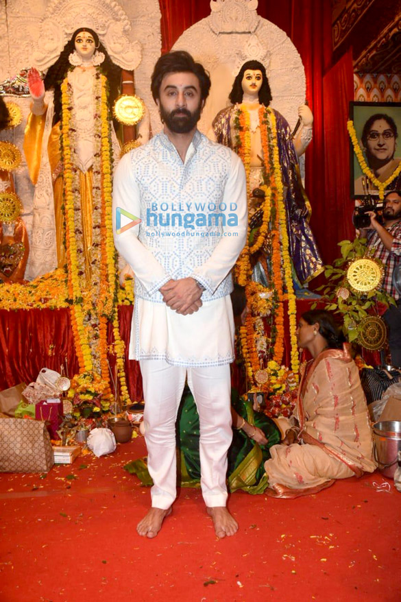 photos kajol rani mukerji ranbir kapoor and others snapped during durga puja at north bombay sarbojanin 3