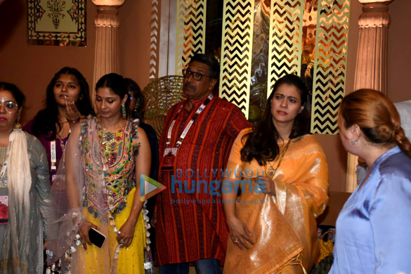 photos kajol tanishaa mukerji and sharbani mukherji snapped during durga puja at north bombay sarbojanin 3