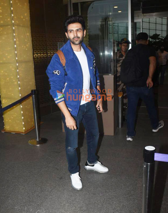 Photos: Kartik Aaryan and Nikita Dutta snapped at the airport