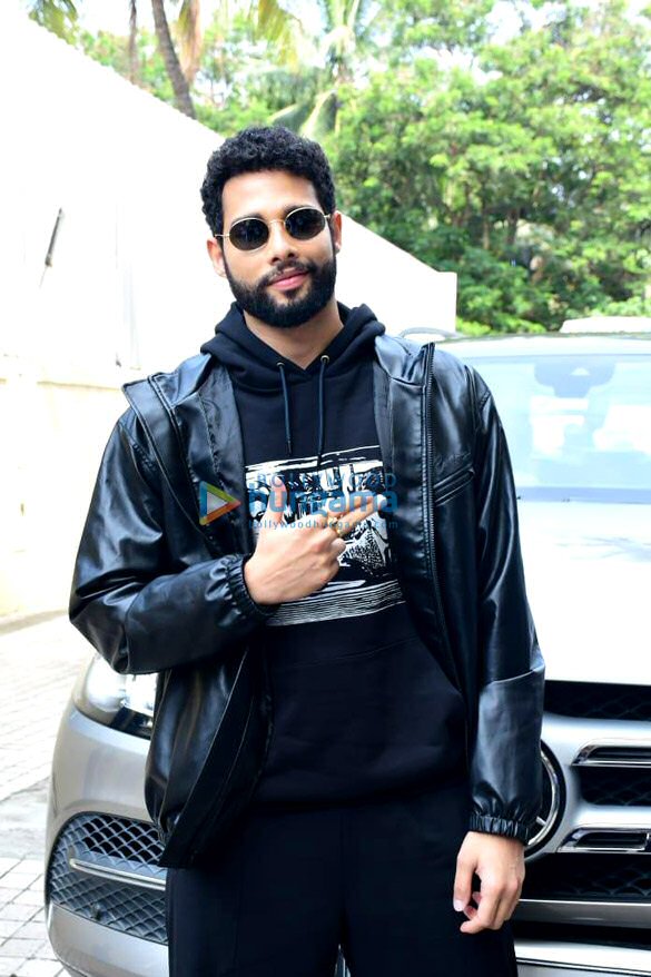 photos katrina kaif ishaan khatter siddhant chaturvedi and others attend the trailer launch of their film phone bhoot 2