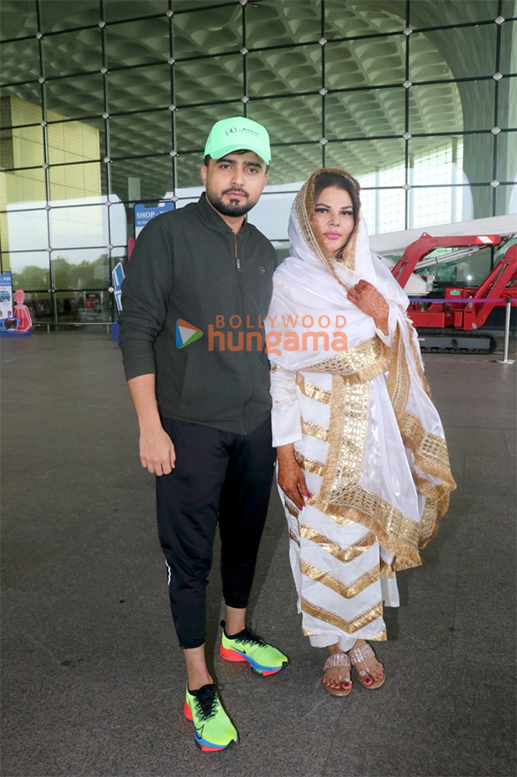 photos ranveer singh nora fatehi vicky kaushal and others snapped at the airport 3