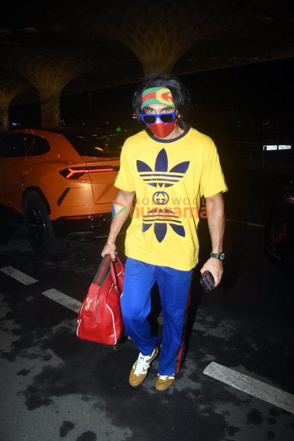 photos sidharth malhotra and ranveer singh snapped at the airport 2