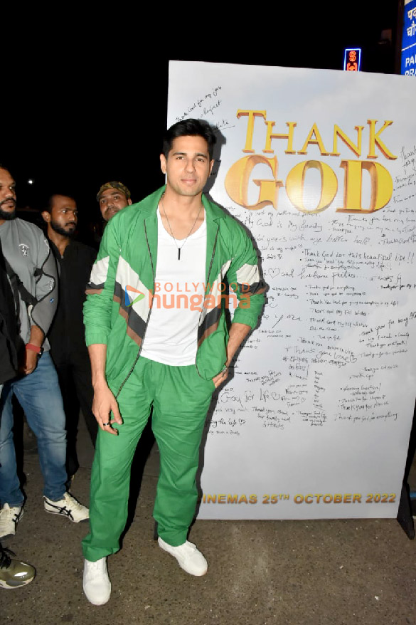 photos sidharth malhotra snapped during thank god promotions 1