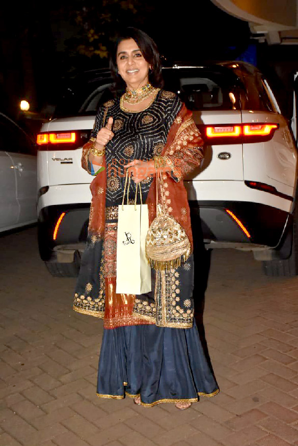 photos soha ali khan kunal kemmu neetu singh and others snapped at kareena kapoor khans house diwali dinner party at bandra 2