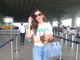 Photos: Sophie Choudry, Rakhi Sawant and Maniesh Paul snapped at the airport