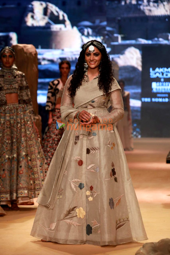photos tara sutaria genelia dsouza aditi rao hydari and others turn showstoppers on day 4 of the lakme fashion week 2022 10