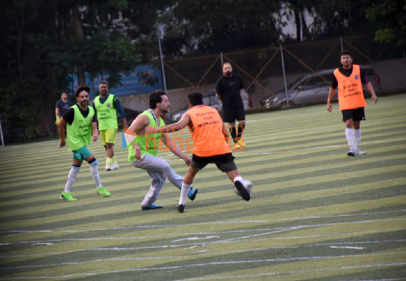 photos tiger shroff and zaid darbar snapped at an all star football match 5