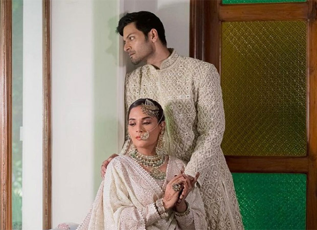 Richa Chadha makes a grand entrance at her Lucknow wedding reception; husband Ali Fazal can’t take his eyes off her