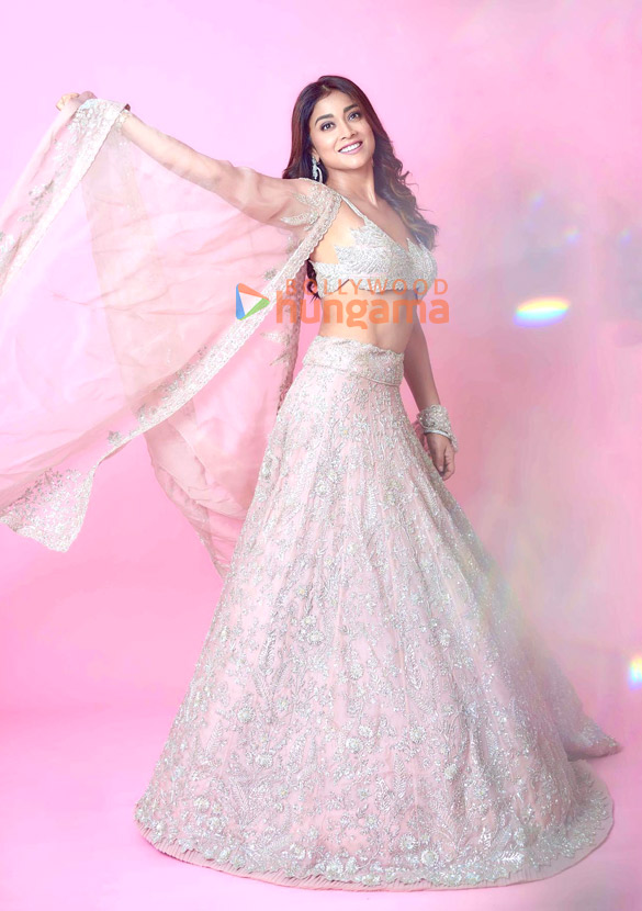 shriya saran 17 2
