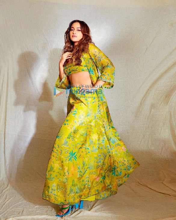 sonakshi sinha 4 48