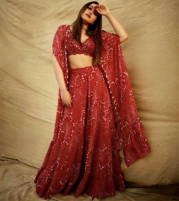 Sonakshi Sinha sparkles in red embellished sharara & cape paired with hand embroidered blouse worth Rs.8 0,000 Sonakshi Sinha sparkles in red embellished sharara & cape paired with hand embroidered blouse worth Rs.8 0,000