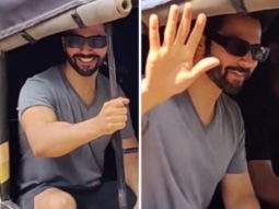 Varun Dhawan ditches his swanky car for autorickshaw ride, watch video