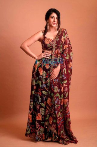 Celeb Photos Of Warina Hussain