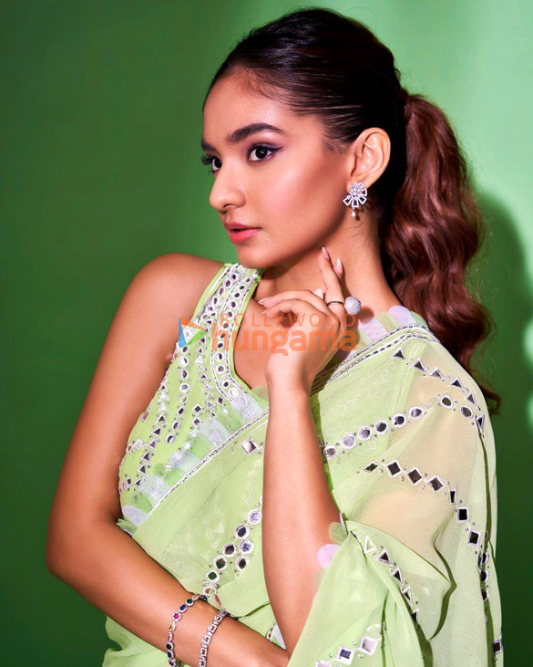 anushka sen 3 2