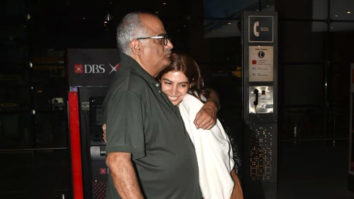 Boney Kapoor hugs daughter Khushi Kapoor as paps capture the sweet moment at the airport