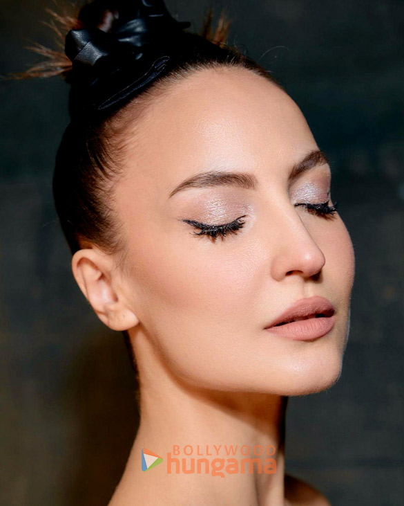 elli avrram 2 51