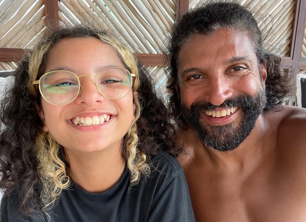 Farhan Akhtar shares a ‘proud father’ moment as his daughter Akira performs on stage: Shibani Dandekar and Adhuna Bhabani drop their comments 