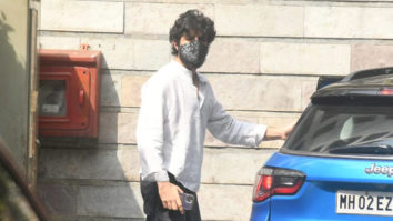 Ibrahim Ali Khan gets clicked in white shirt as he steps out in the city