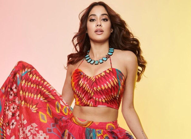 Janhvi Kapoor gives the best response to journalist persistently questioning her about her late mother Sridevi