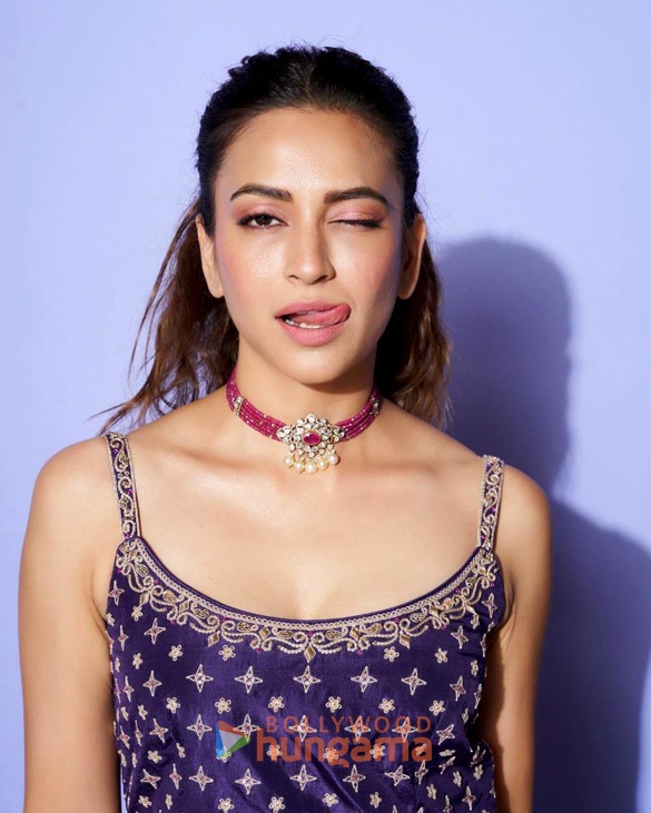 kriti kharbanda 3 16