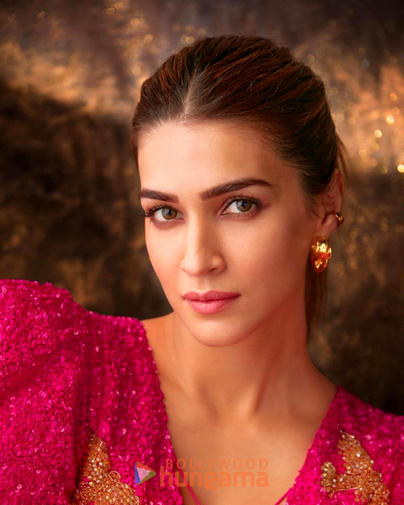 kriti sanon 2 150