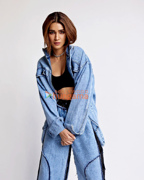 kriti sanon 2 126