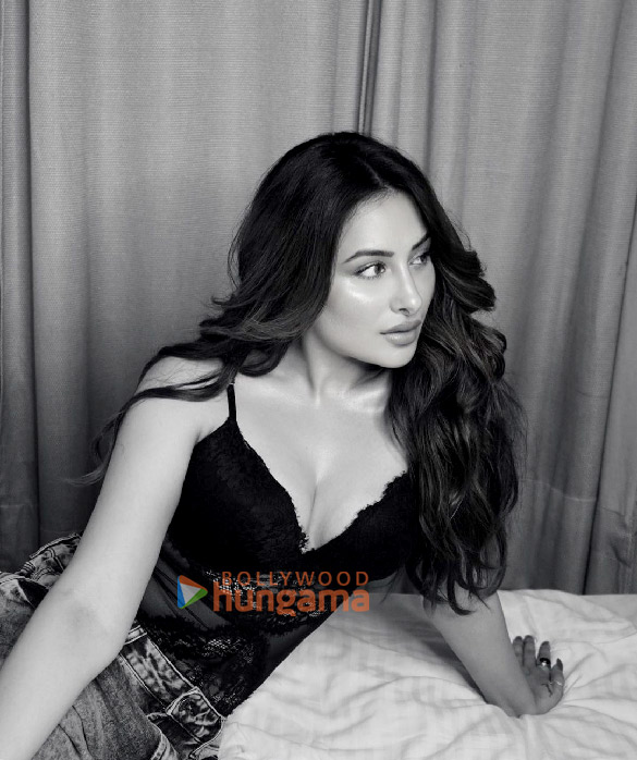 mahira sharma 4 3