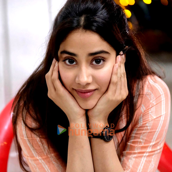 mili-3-5 | Mili 2022 On The Set - Bollywood Hungama