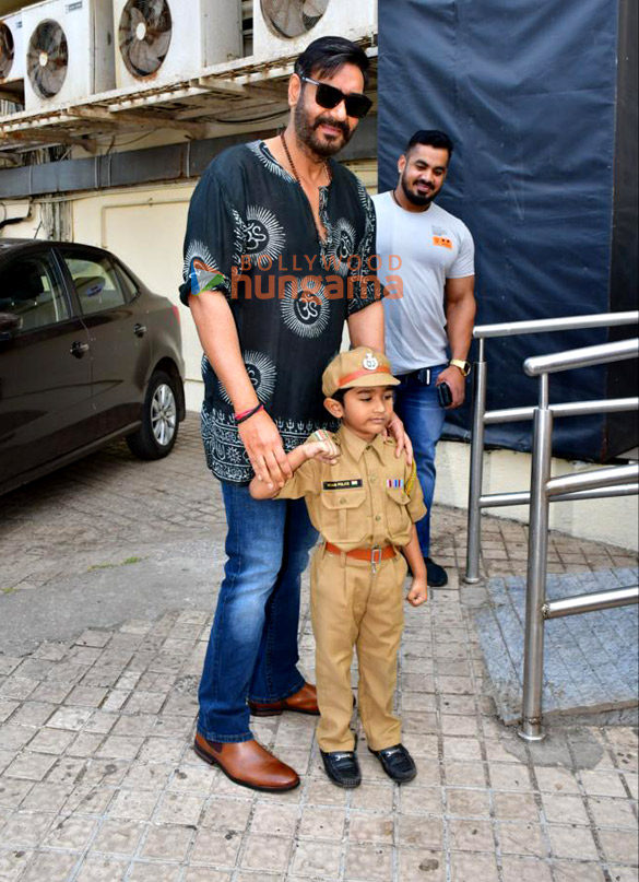 photos ajay devgn bhushan kumar and kumar mangat pathak attend the teaser preview of the film bholaa 4