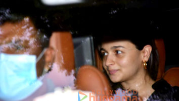 Photos: Alia Bhatt returns home with Ranbir Kapoor and Neetu Singh