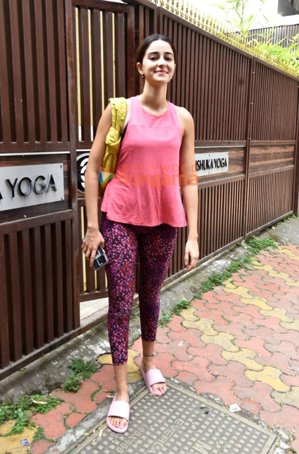 photos ananya panday spotted at anshuka yoga in bandra 2 20