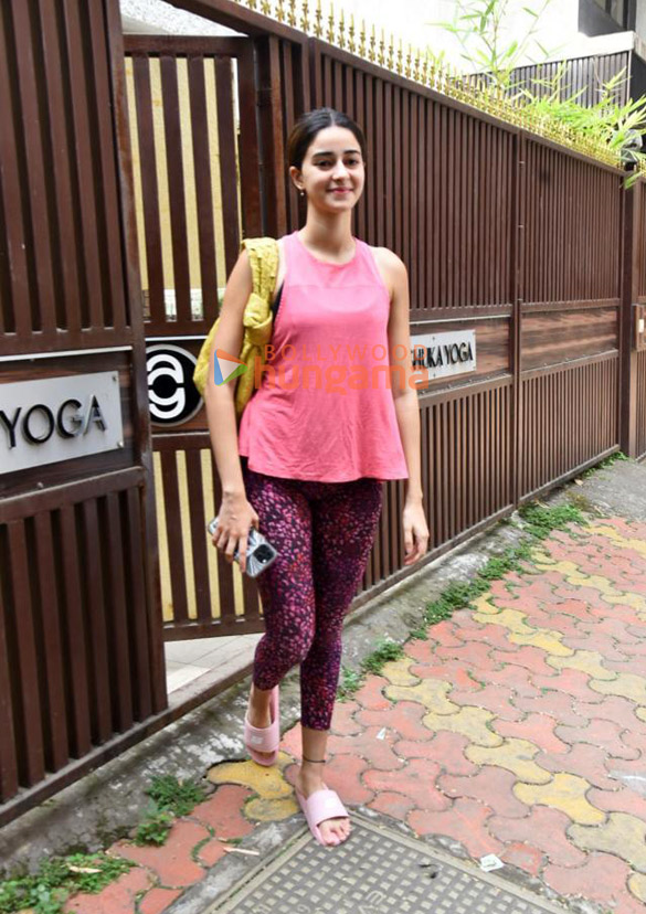 photos ananya panday spotted at anshuka yoga in bandra 3 20