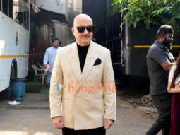 Photos: Anupam Kher, Boman Irani, Neena Gupta snapped during Uunchai promotions on the sets of Indian Idol