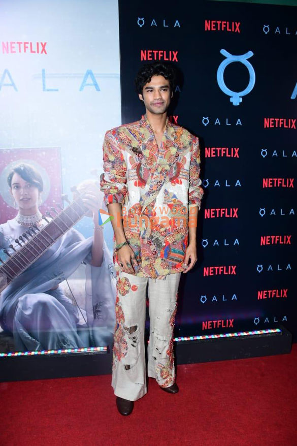 photos celebs attend the premiere of qala 9