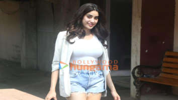 Photos: Janhvi Kapoor and Sara Ali Khan spotted outside a pilates studio