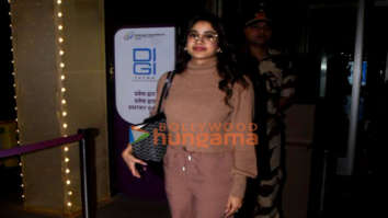 Photos: Janhvi Kapoor snapped at the airport