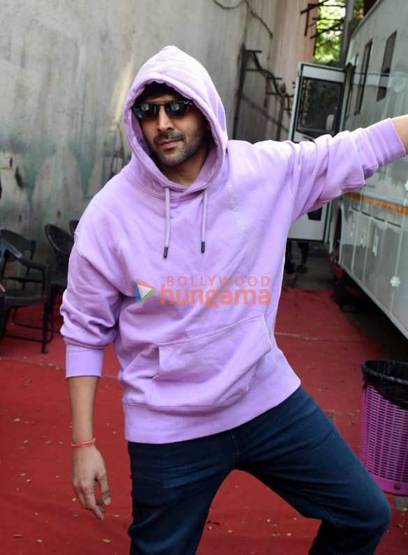 photos kartik aaryan snapped promoting freddy 4