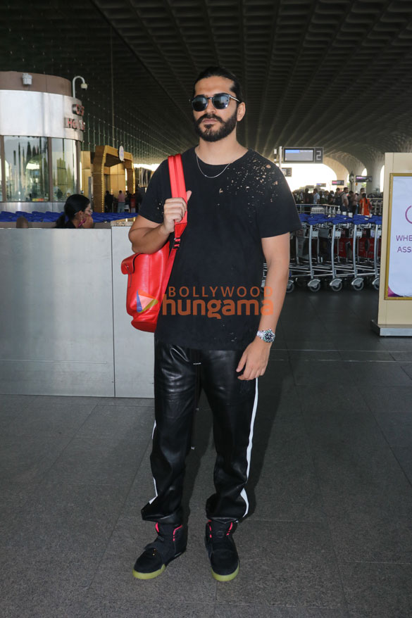 photos ranveer singh harsh varrdhan kapoor and dino morea snapped at the airport 1