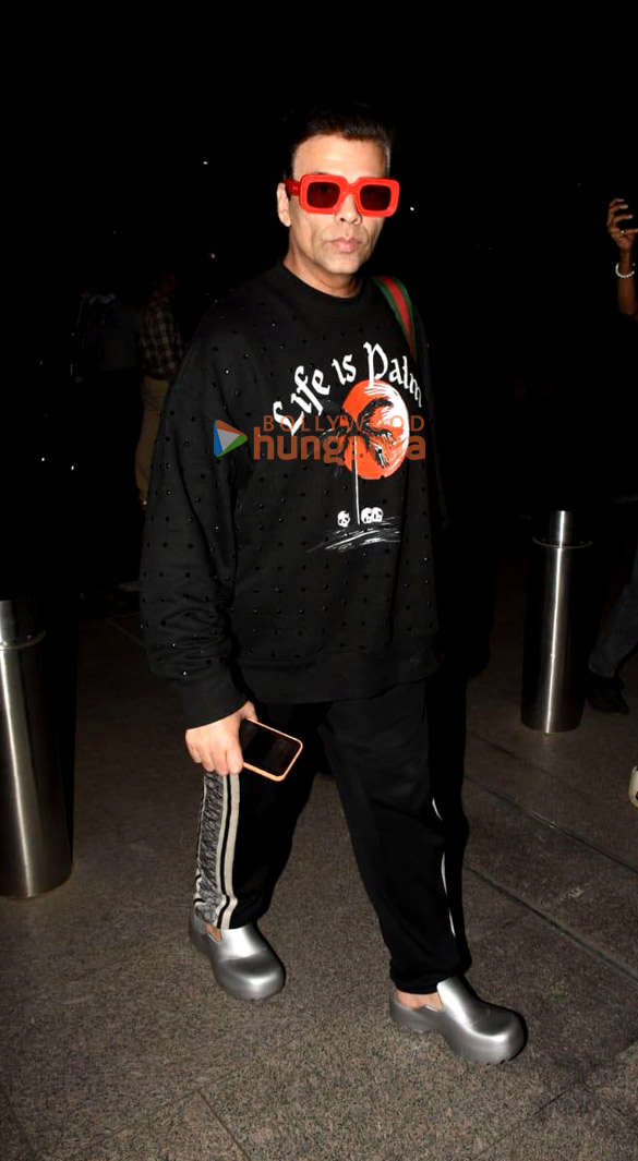 photos ranveer singh janhvi kapoor ishaan khatter and others snapped at the airport 5