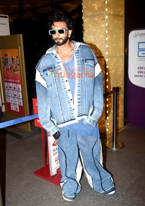 photos ranveer singh snapped at the airport 1 4