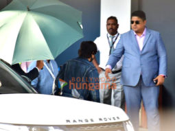 Photos: Shah Rukh Khan spotted at Kalina airport