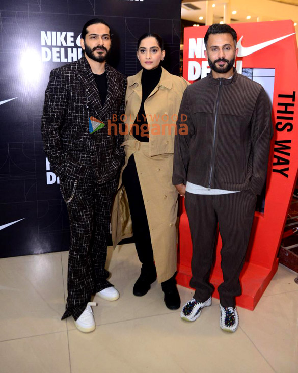 photos sonam kapoor ahuja anand ahuja and harsh varrdhan kapoor snapped at the nike store launch in saket 1