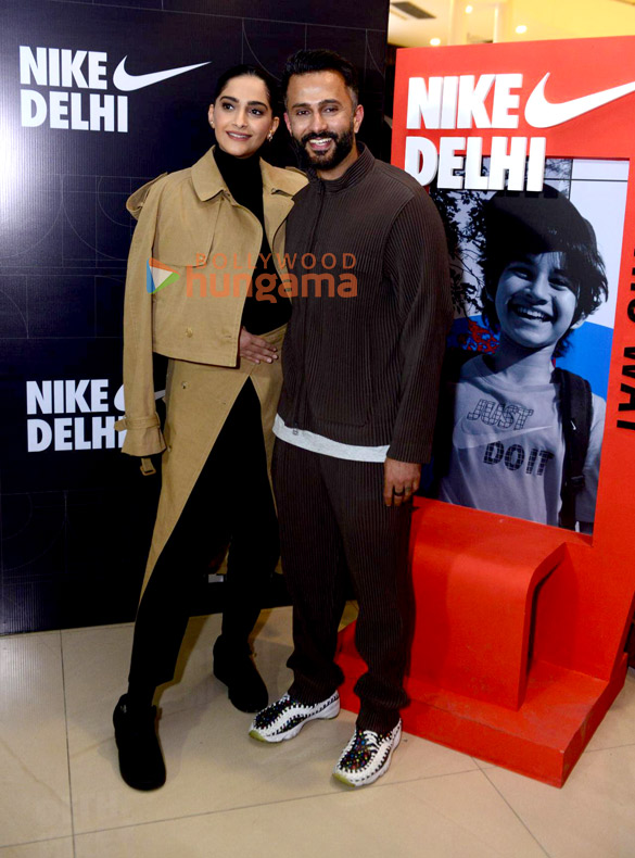 photos sonam kapoor ahuja anand ahuja and harsh varrdhan kapoor snapped at the nike store launch in saket 3
