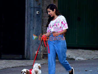 Photos: Sophie Choudry spotted with her pet in Bandra