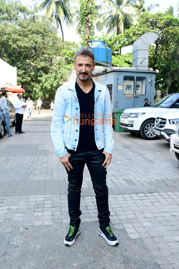 photos tusshar kapoor anita hassanandani and rahul dev grace the trailer launch of the film maarrich 2