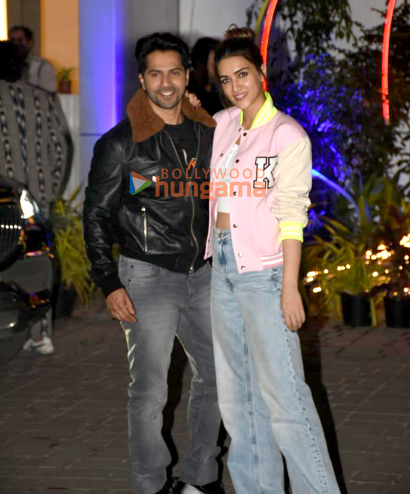 photos varun dhawan kriti sanon abhishek banerjee and others snapped promoting bhediya 5