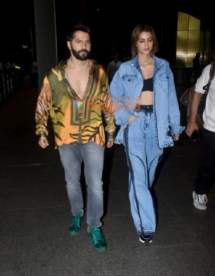 Photos: Varun Dhawan, Kriti Sanon, Ananya Panday, Chunky Pandey and