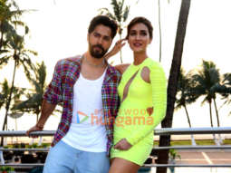 Photos: Varun Dhawan and Kriti Sanon snapped promoting Bhediya