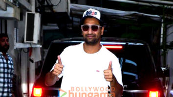Photos: Vicky Kaushal snapped at a dubbing studio in Juhu