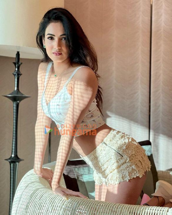 sonal chauhan 143